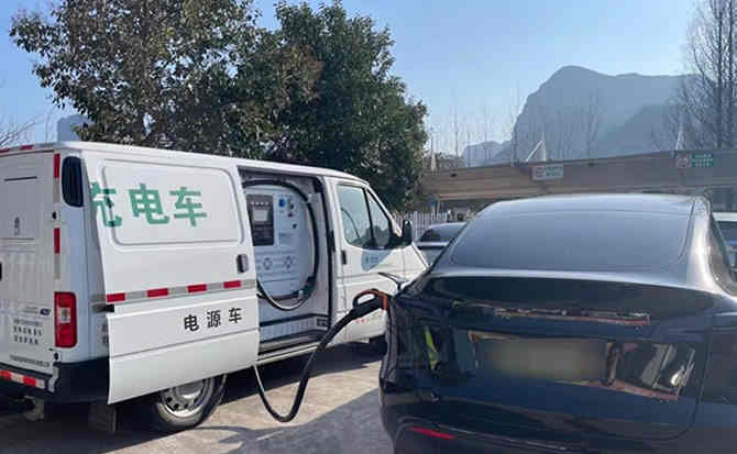 龙沙区汽车搭电
